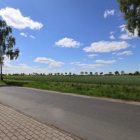 Straße und Feld
